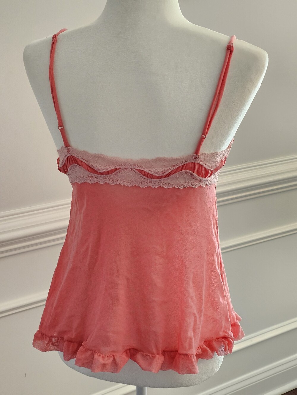 ​Vtg Victoria’s Secret Angels Pink Lace Ruffle Cami- Coquette Babydoll Sleep Top - Picture 3 of 8